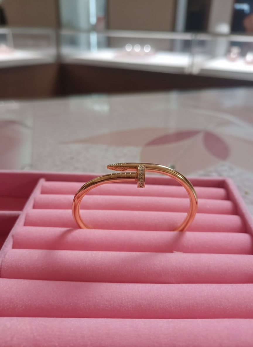 Nail Bangle Gold plated