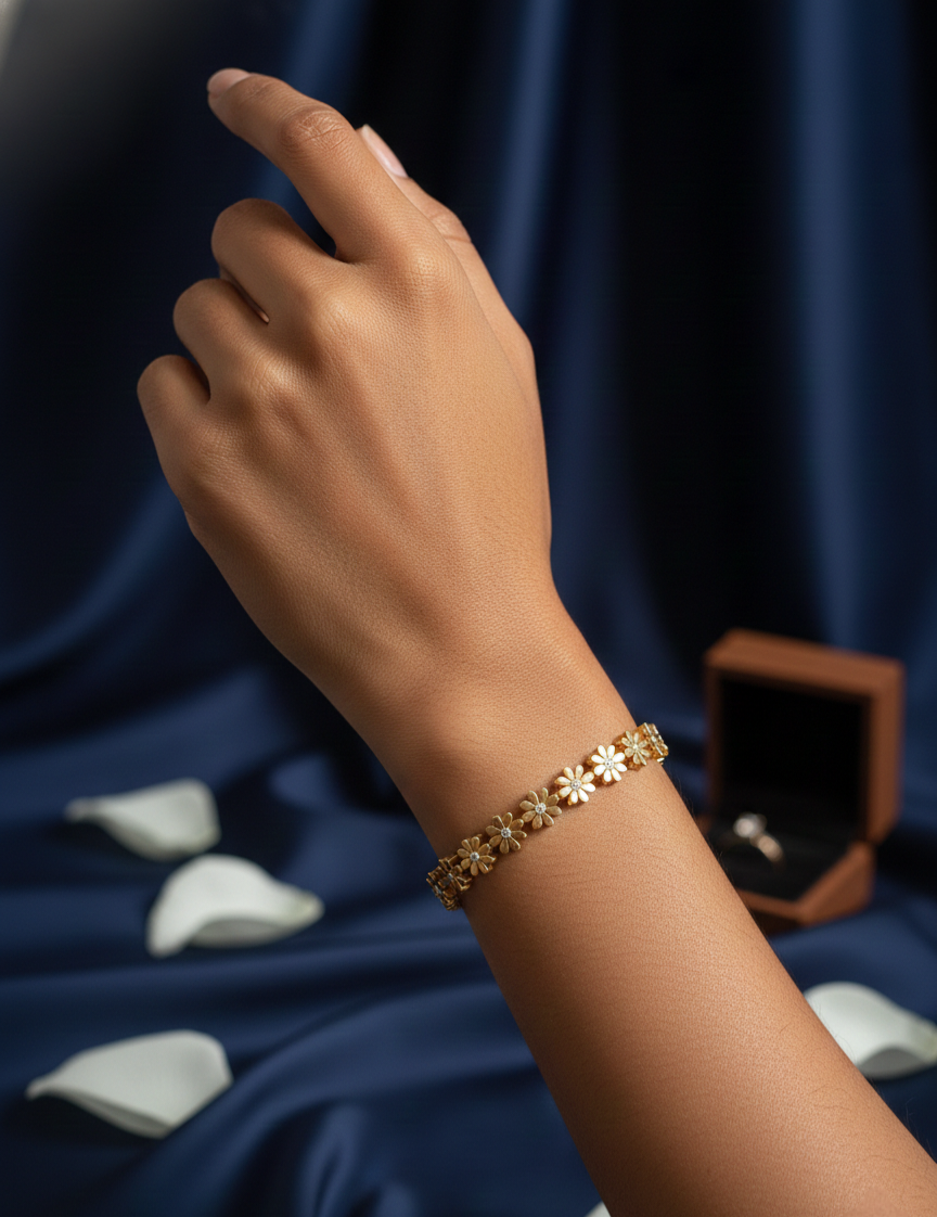 Meadow anti-tarnish Plated Floral Daisy Bangle – Premium Stainless Steel